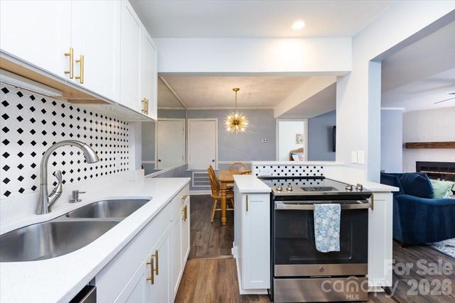 1608 Sharon Road W 45, Charlotte, NC 28210