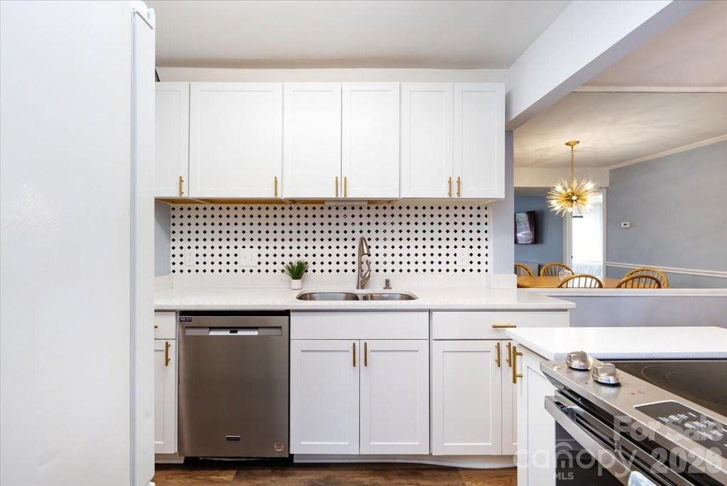 1608 Sharon Road W 45, Charlotte, NC 28210