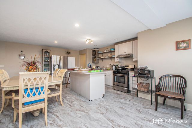 3111 Sandy Drive Sw, City Of Wyoming, MI 49418