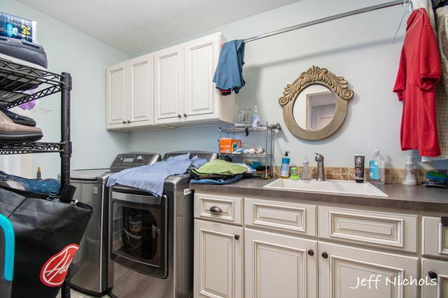 3111 Sandy Drive Sw, City Of Wyoming, MI 49418