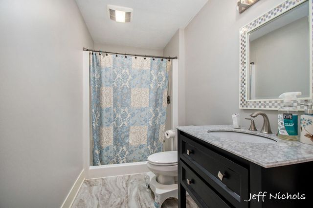 3111 Sandy Drive Sw, City Of Wyoming, MI 49418