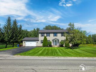 605 Nadeau Road, Frenchtown Twp, MI 48162