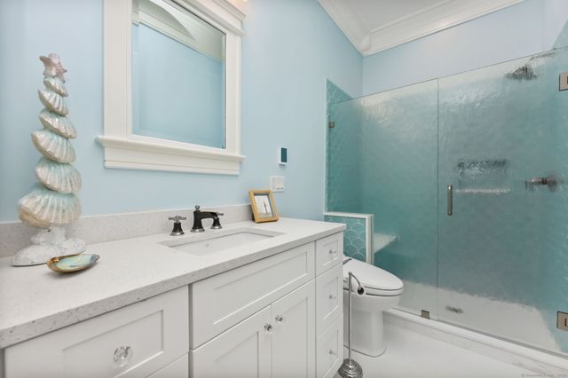 464 Park Boulevard, Stratford, CT 06615