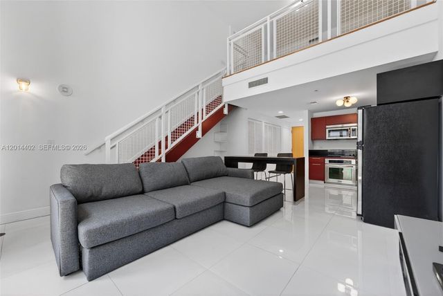 253 NE 2nd St 424, Miami, FL 33132