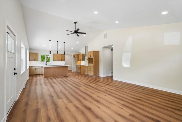313 Front Street, Watertown, WI 53094