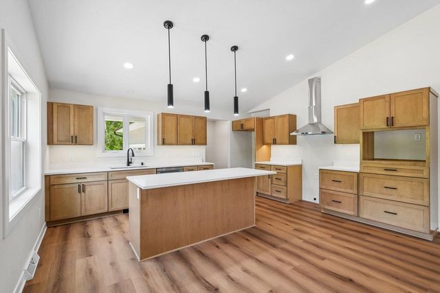 313 Front Street, Watertown, WI 53094