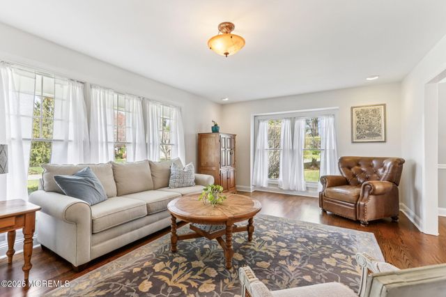 3 Sentry Court, Holmdel, NJ 07733
