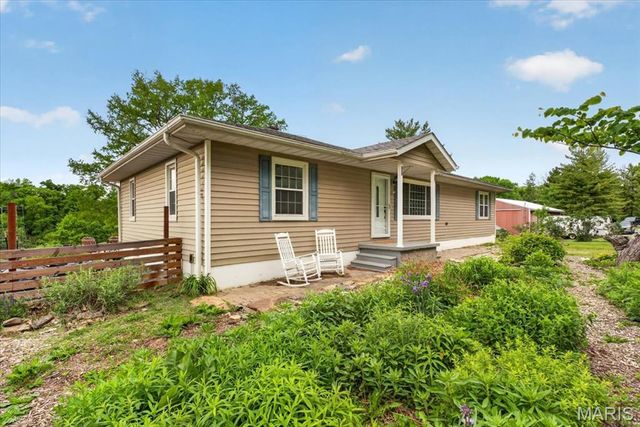 5505 Saxtown Road, Millstadt, IL 62260