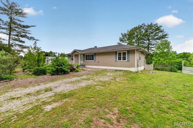 5505 Saxtown Road, Millstadt, IL 62260
