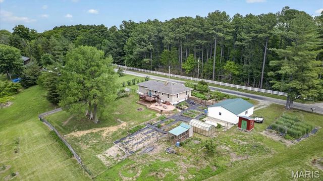 5505 Saxtown Road, Millstadt, IL 62260