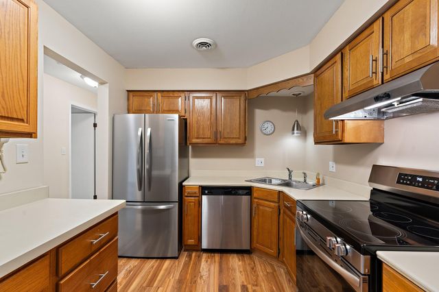 935 W Glen Park Avenue 105, Griffith, IN 46319