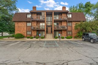 935 W Glen Park Avenue 105, Griffith, IN 46319