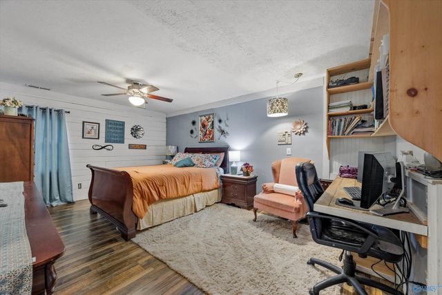 21669 Holt Road, Athens, AL 35613