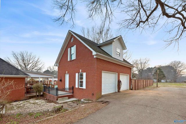 21669 Holt Road, Athens, AL 35613