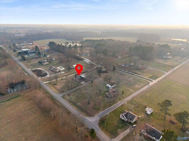 21669 Holt Road, Athens, AL 35613