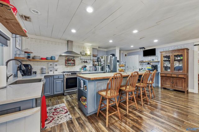 21669 Holt Road, Athens, AL 35613