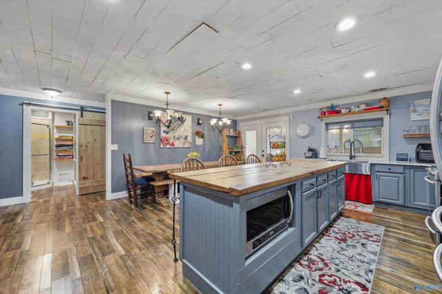 21669 Holt Road, Athens, AL 35613