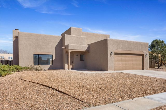 7485 Saratoga Lane, Santa Fe, NM 87507