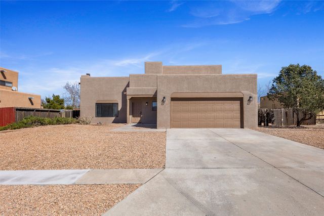 7485 Saratoga Lane, Santa Fe, NM 87507