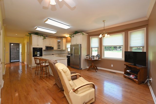 210 The Hollows Ct, Hendersonville, TN 37075