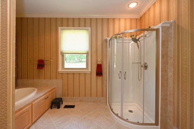 210 The Hollows Ct, Hendersonville, TN 37075