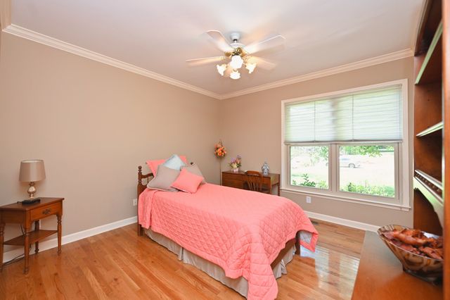 210 The Hollows Ct, Hendersonville, TN 37075