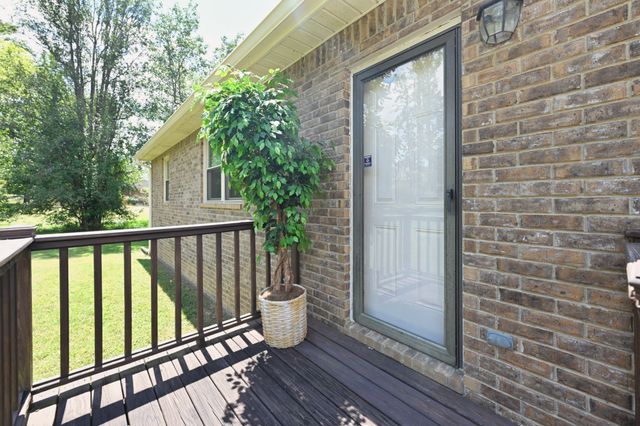 210 The Hollows Ct, Hendersonville, TN 37075