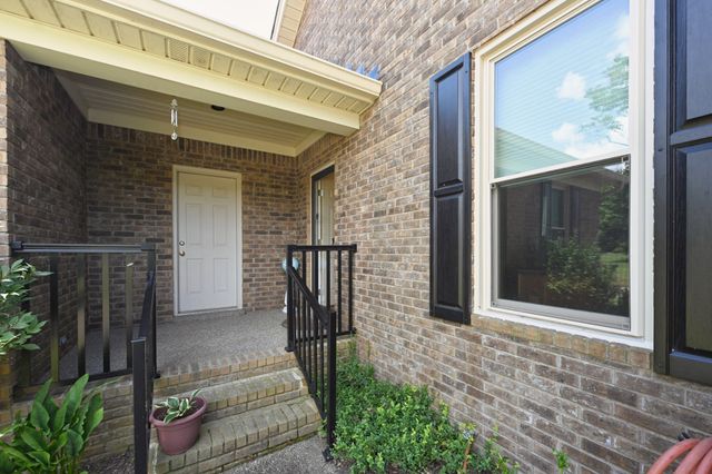 210 The Hollows Ct, Hendersonville, TN 37075