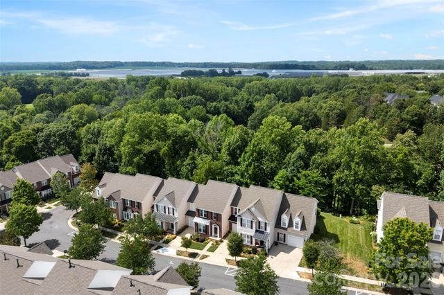 14435 Greenpoint Lane, Huntersville, NC 28078