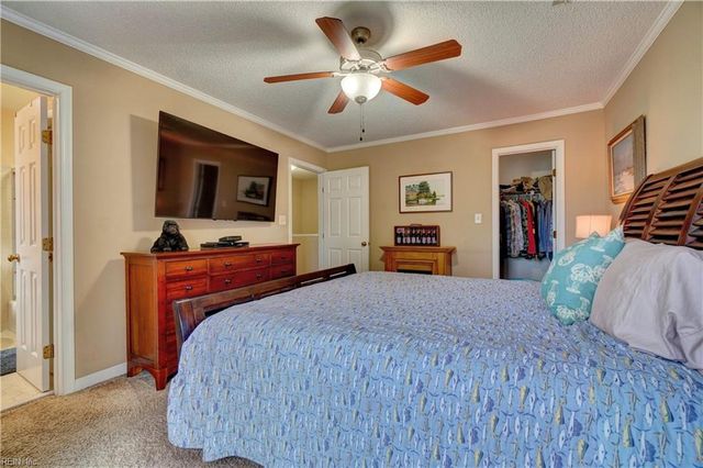 22 Sandie Point LN, Portsmouth, VA 23701