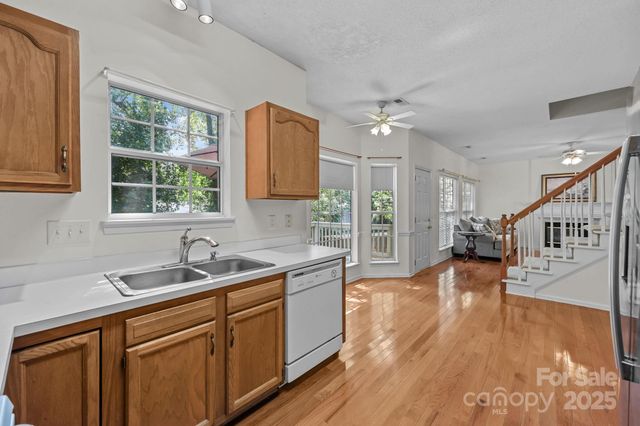 1656 Heather Glen Road, Kannapolis, NC 28081