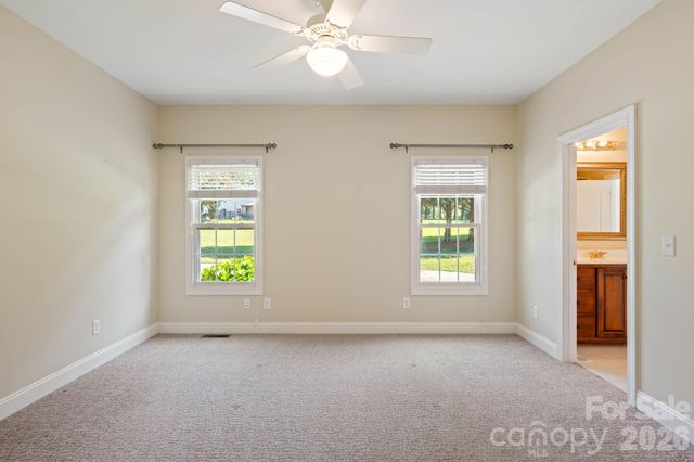 1851 29th Avenue Place NE, Hickory, NC 28601