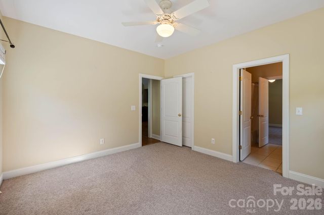 1851 29th Avenue Place NE, Hickory, NC 28601