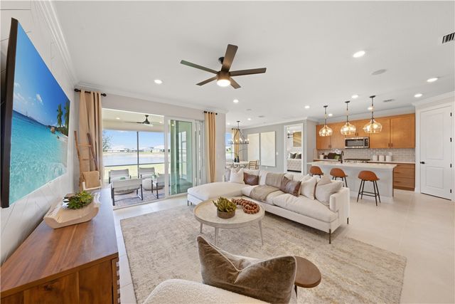 8436 Pequod Avenue CEDAR 123, Vero Beach, FL 32967