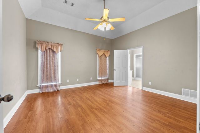 794 WILLIAMSBURG DR, Atoka, TN 38004