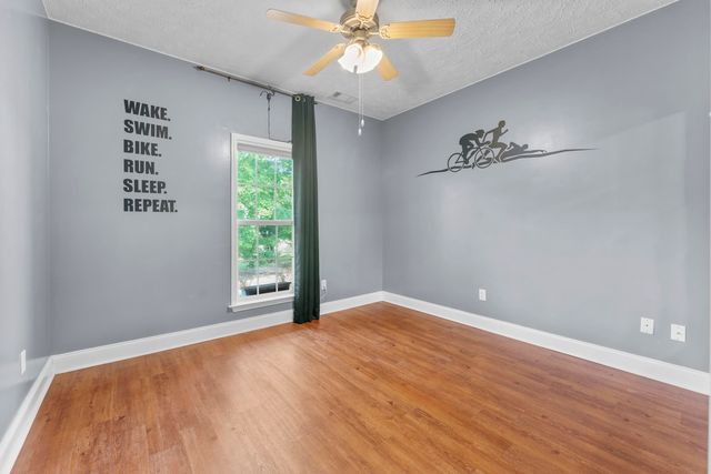 794 WILLIAMSBURG DR, Atoka, TN 38004