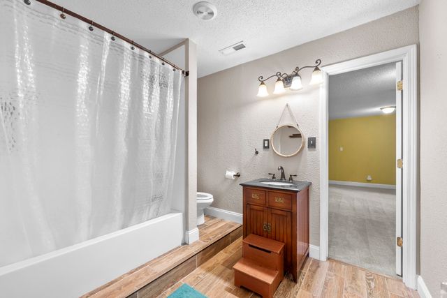 794 WILLIAMSBURG DR, Atoka, TN 38004