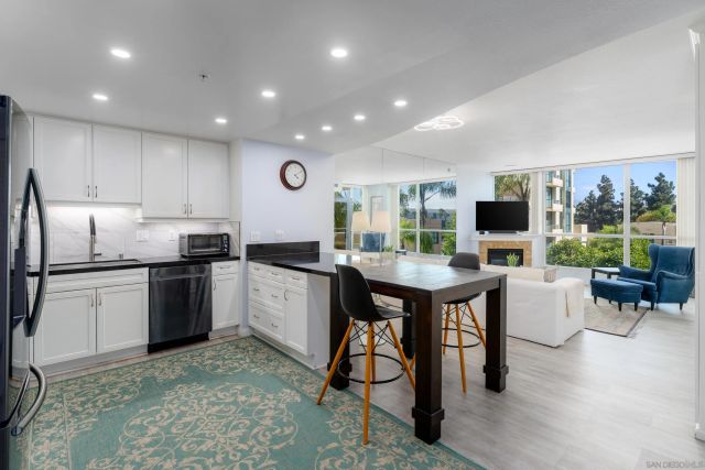 555 Front St 303, San Diego, CA 92101