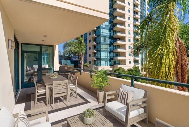 555 Front St 303, San Diego, CA 92101