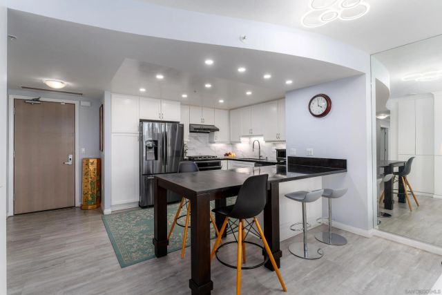 555 Front St 303, San Diego, CA 92101