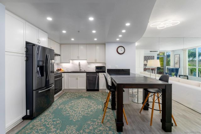 555 Front St 303, San Diego, CA 92101