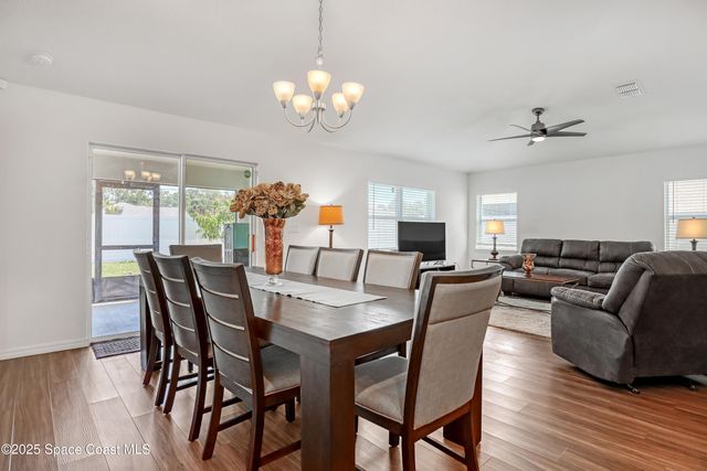 1028 Corbin Circle SW, Palm Bay, FL 32908