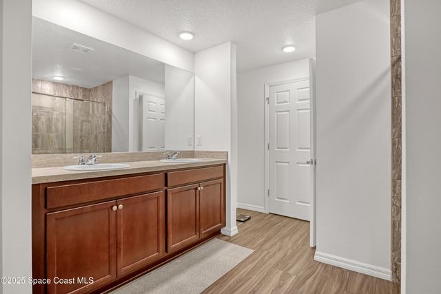 1028 Corbin Circle SW, Palm Bay, FL 32908