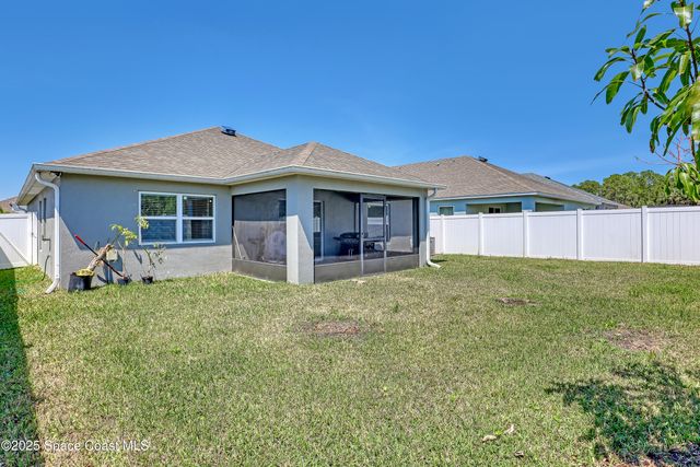 1028 Corbin Circle SW, Palm Bay, FL 32908