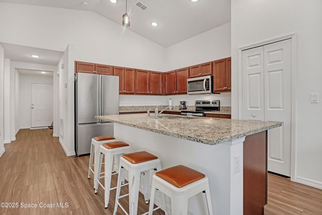 1028 Corbin Circle SW, Palm Bay, FL 32908