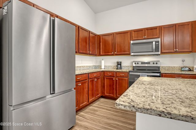 1028 Corbin Circle SW, Palm Bay, FL 32908