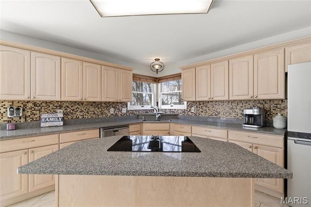 2954 Finestown Road, St Louis, MO 63129