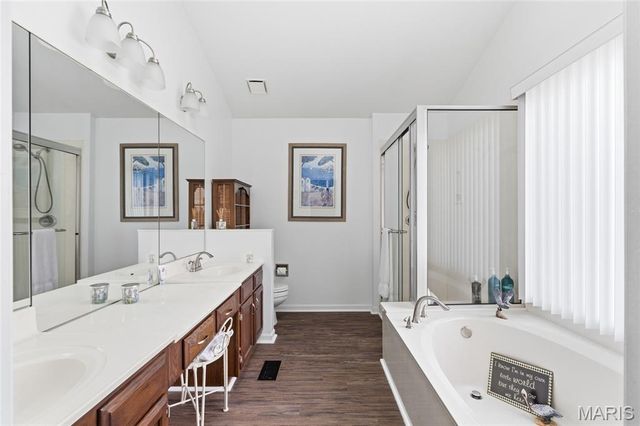 2954 Finestown Road, St Louis, MO 63129