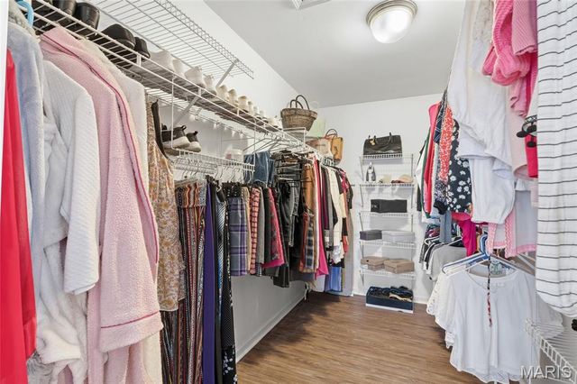 2954 Finestown Road, St Louis, MO 63129