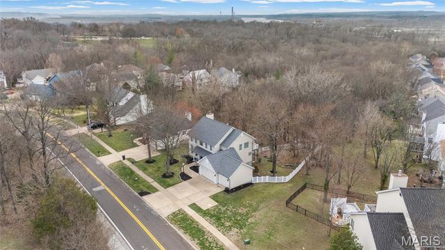 2954 Finestown Road, St Louis, MO 63129